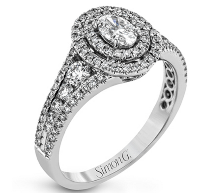 18K White Gold Oval Diamond Engagement Ring 1.19 Carats tw
